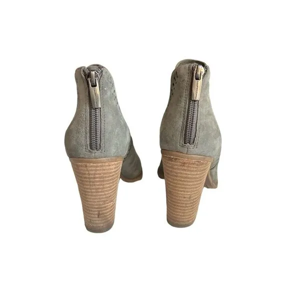 Vince Camuto Fileana Split Shaft Booties Shoes in Greystone Suede Size 8.5