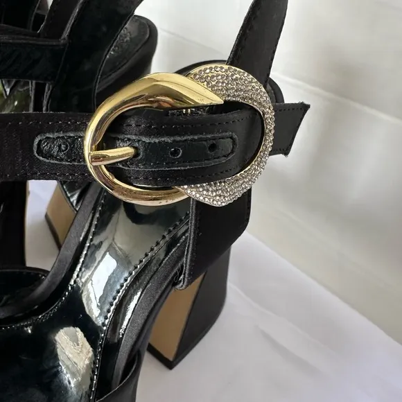 VINCE CAMUTO PLATAFORM  SATIN