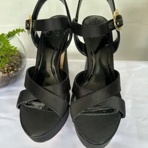 VINCE CAMUTO PLATAFORM  SATIN