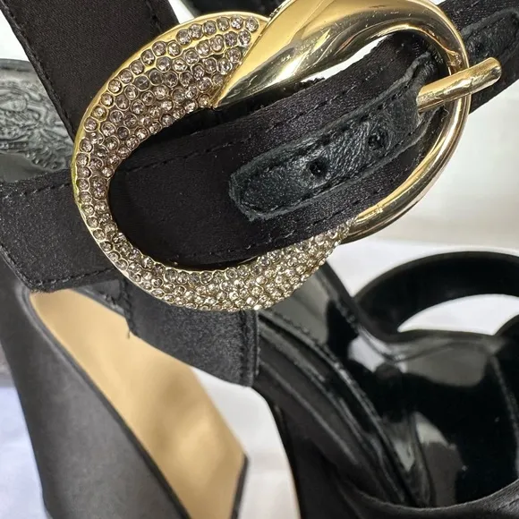 VINCE CAMUTO PLATAFORM  SATIN
