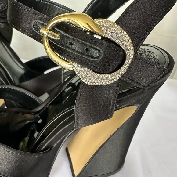 VINCE CAMUTO PLATAFORM  SATIN
