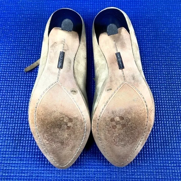 VINCE CAMUTO VC-MARCIA Women`s Size 7B Tan Suede Leather Heels