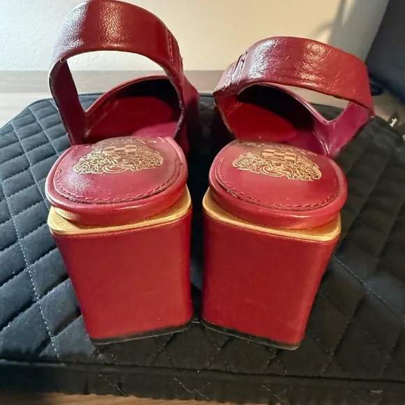 Vince Camuto Women's Burgundy Slingback Heels