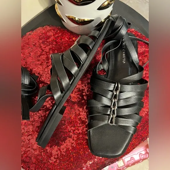 Vince Camuto🖤BRAND NEW🖤Women's Black Levelinn Leather Gladiator Sandals SZ 71/2M