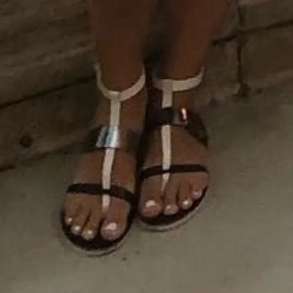 VINCE sandals size 7