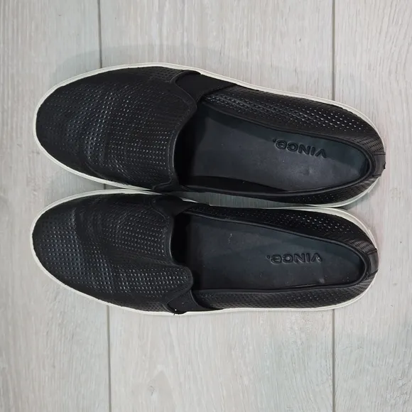 Vince Women Blair  Leather Loafer Slip on shoes sz 7M