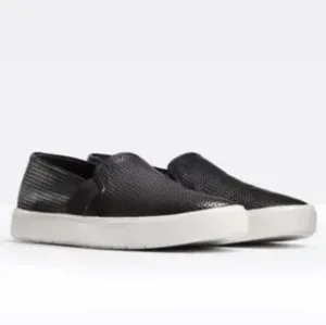 Vince Women Blair  Leather Loafer Slip on shoes sz 7M