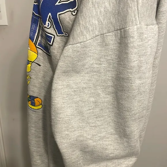 Vintage 96 Warner Bros Don’t ask me Sylvester and Tweety double sided Sweatshirt
