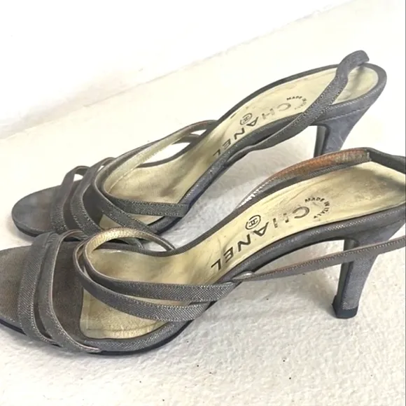 Vintage Chanel metallic woven material heels