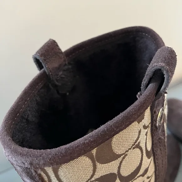 Vintage coach winter boots