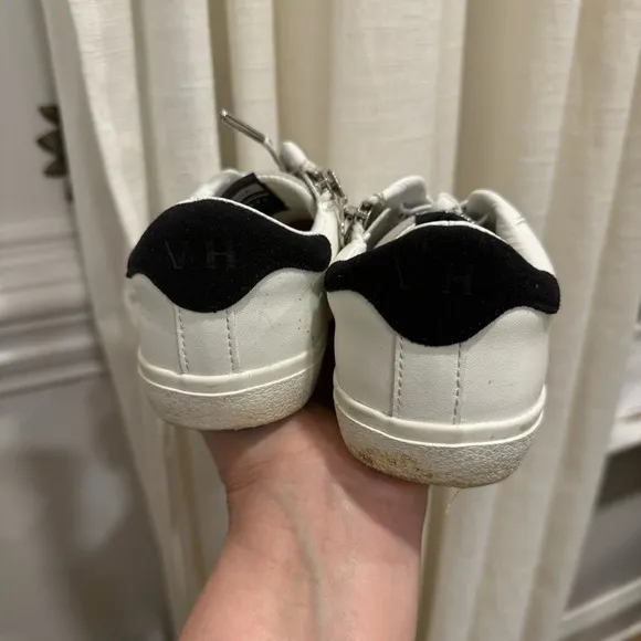 Vintage Havana |   Girls Sneakers ~ Size 3