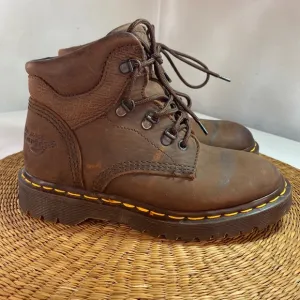 Vintage Made in England Doc Martens Youth Unisex Lace Up Combat Sneakers