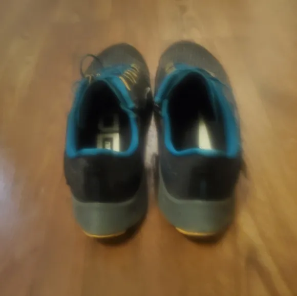 Vintage Men's NIKE Air Zoom Pegusas 37 Sz 11.5 Running Shoes EUC