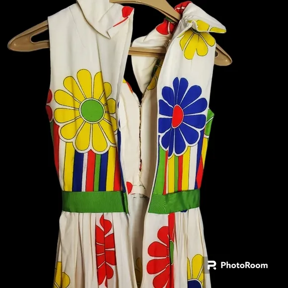 Vintage Sandine Original New York 60s Maxi Dress Empire Waist Flowers rainbow