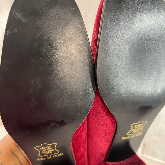 Vintage Vittorio Ricci Shoes Women 8.5M Block Heel Velvet Slip On 90s Fashion