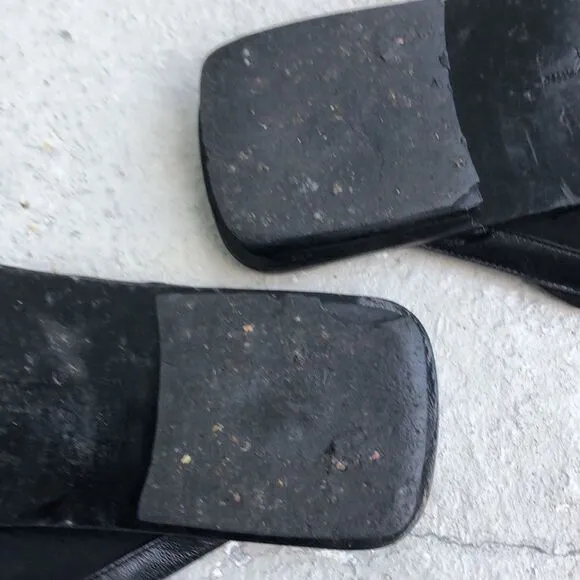 Vintage Ferragamo flip-flops