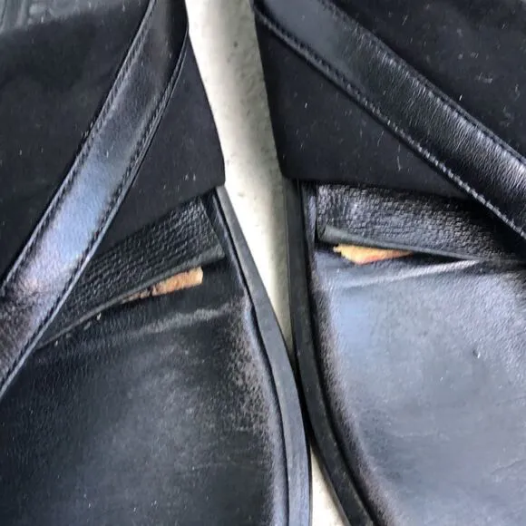 Vintage Ferragamo flip-flops