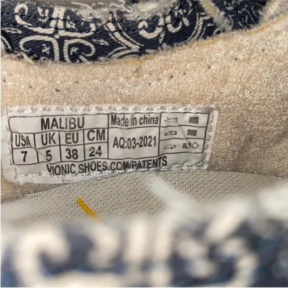 Vionic Beach Malibu Slip-On Sneakers canvas shoes