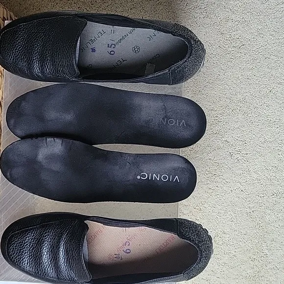 Vionic ELora Black Leather Loafers Women Size 6.5