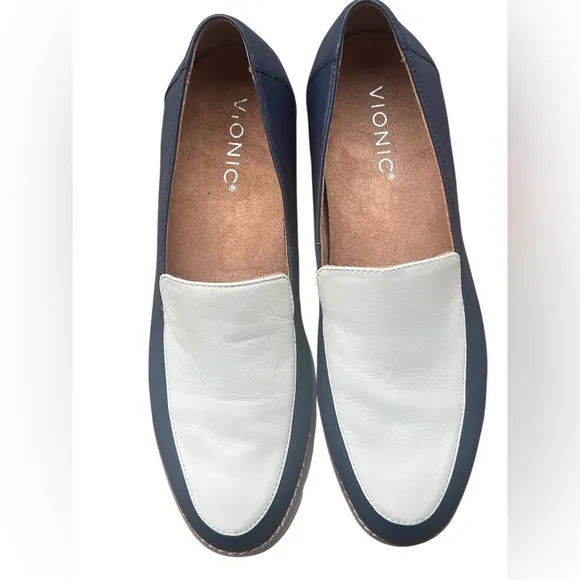 Vionic Kensley navy and cream leather lug loafer shoes size 8