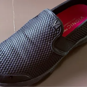 Vionic Pro Women’s  Black Slip-On Shoes size 7