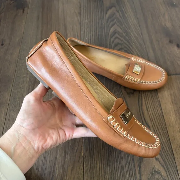 Vionic Sydney Driving Loafers Tan Leather Slip On Shoes Women’s Size 9