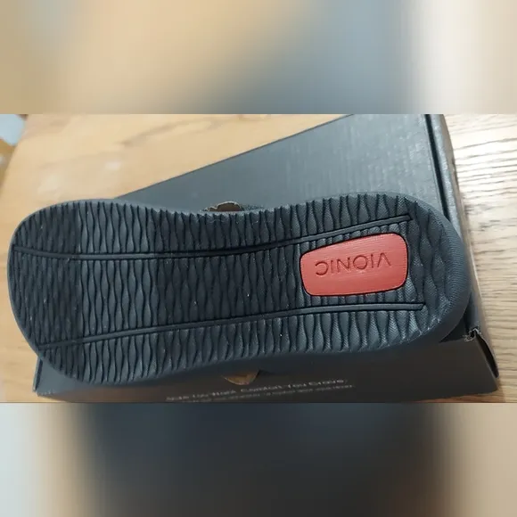 Vionic wave sandals women's size 7