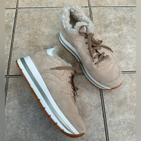 VOILE BLANCHE MARAN Wool Fur Suede Sneakers in Beige
