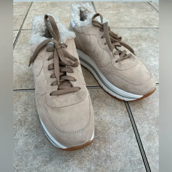 VOILE BLANCHE MARAN Wool Fur Suede Sneakers in Beige