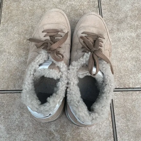 VOILE BLANCHE MARAN Wool Fur Suede Sneakers in Beige