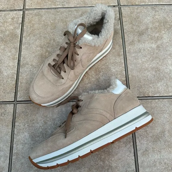 VOILE BLANCHE MARAN Wool Fur Suede Sneakers in Beige