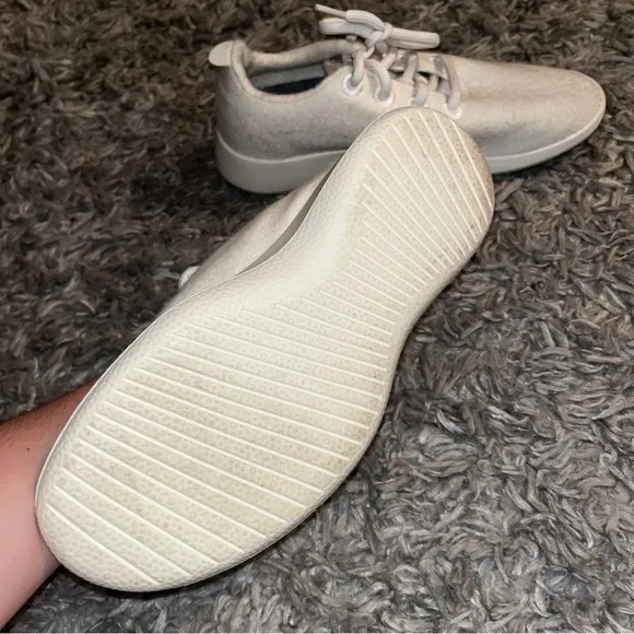 White allbirds sneakers size 6