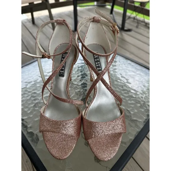 White by Vera Wang Glitter Heels Ankle Strap Party Shoes Size 8M
