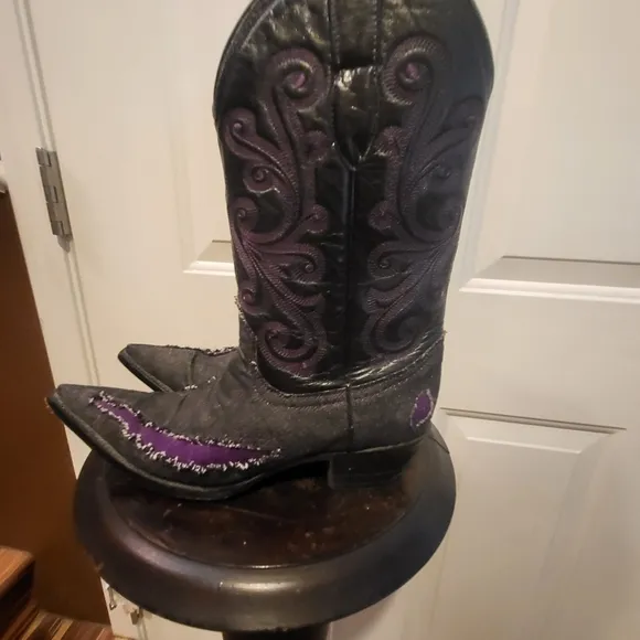 White Diamond Boots Size 8 Hand Made