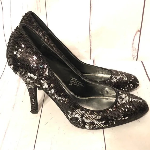 WHITE HOUSE BLACK MARKET &quot;ATHENA&quot; SEQUIN HEELS 8.5