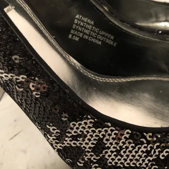 WHITE HOUSE BLACK MARKET &quot;ATHENA&quot; SEQUIN HEELS 8.5