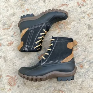 Wolverine NWOT Women’s Black Duck Boots Sz 9