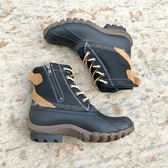 Wolverine NWOT Women’s Black Duck Boots Sz 9