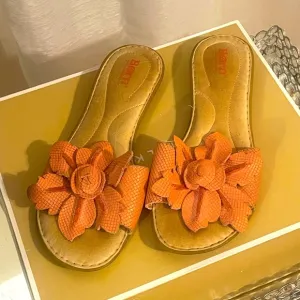 Woman sandals 🌸