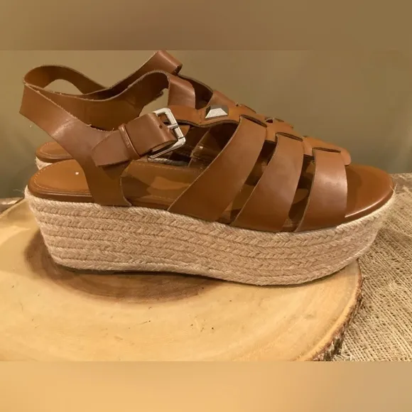 Woman's Sandals Marc Fisher Joven Espadrille Wedge Sandal Size 10 Brown New