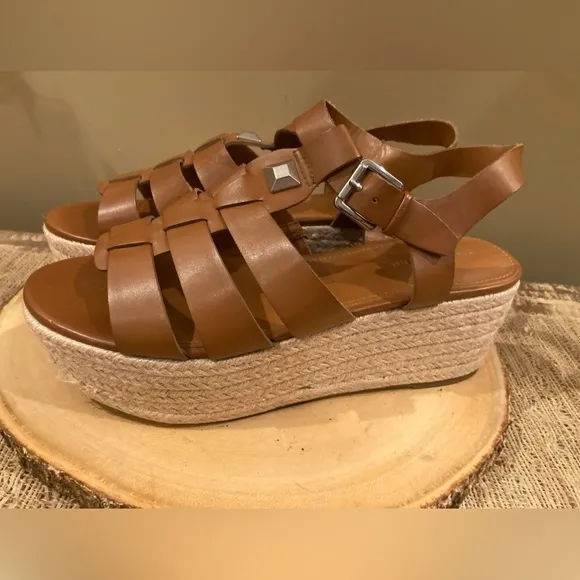 Woman's Sandals Marc Fisher Joven Espadrille Wedge Sandal Size 10 Brown New