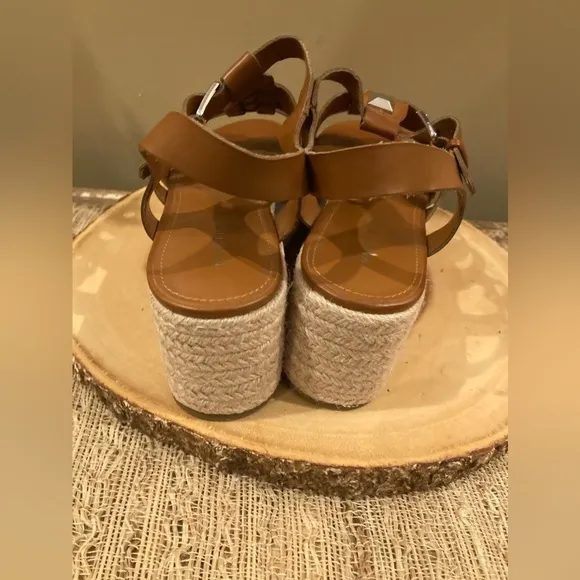 Woman's Sandals Marc Fisher Joven Espadrille Wedge Sandal Size 10 Brown New