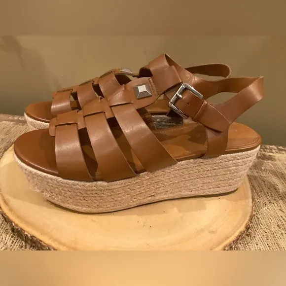 Woman's Sandals Marc Fisher Joven Espadrille Wedge Sandal Size 10 Brown New
