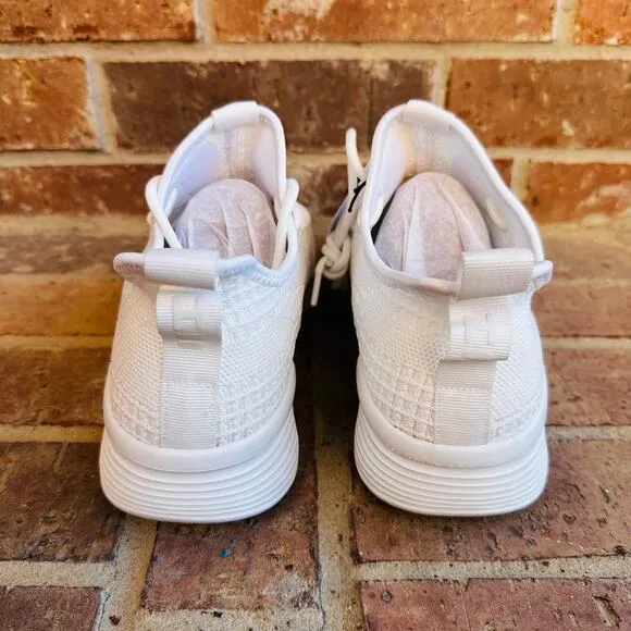 Woman's Shuhv White Sneakers