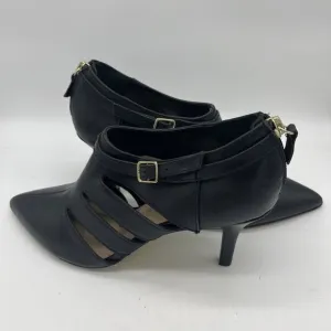 Women's Bella Vita Dylan Cut out Heels Black Leather Shoes 7 1/2 EUC