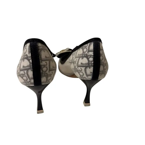 Women's Black and Cream Heels