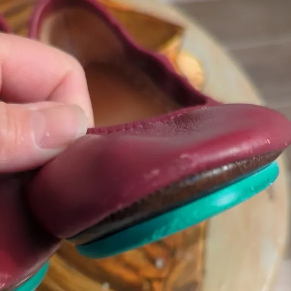 Women's Burgundy Flats