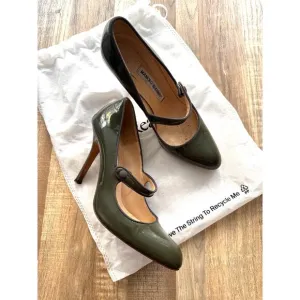 Womens Designer Manohlo Blahnik Patent Leather Green Campy Mary Jane Heels sz 38