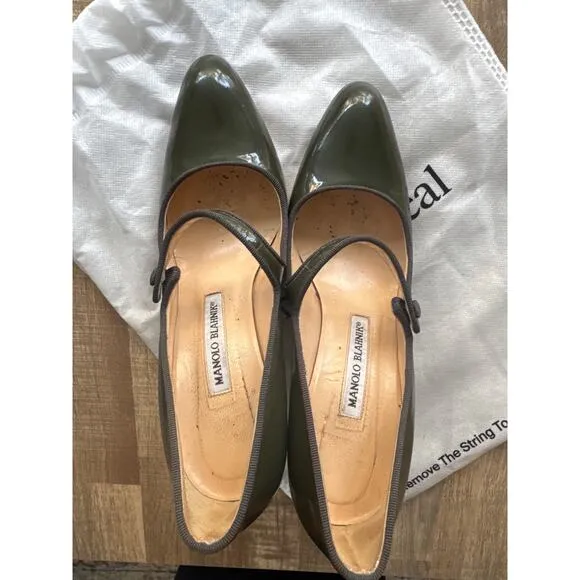 Womens Designer Manohlo Blahnik Patent Leather Green Campy Mary Jane Heels sz 38