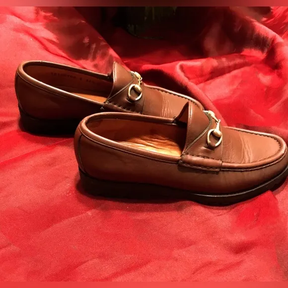Women’s Gucci Browns Leather Loafer Shoes Horse Bit Embellishment